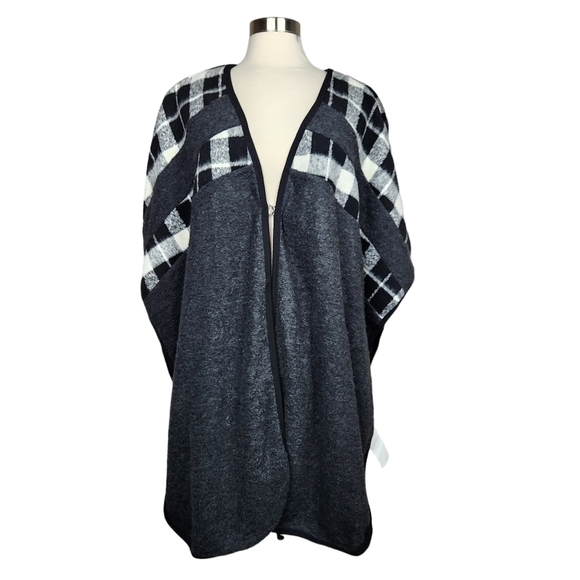 MINKPINK NWT Just Charming Shrug Poncho Gray Plaid OSFA Women's One Size - Picture 1 of 13
